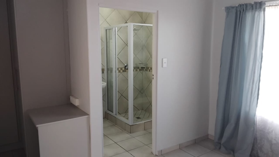 To Let 2 Bedroom Property for Rent in Myburgh Park Western Cape